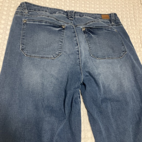 Democracy Blue Wide Leg Jeans - Picture 8 of 11